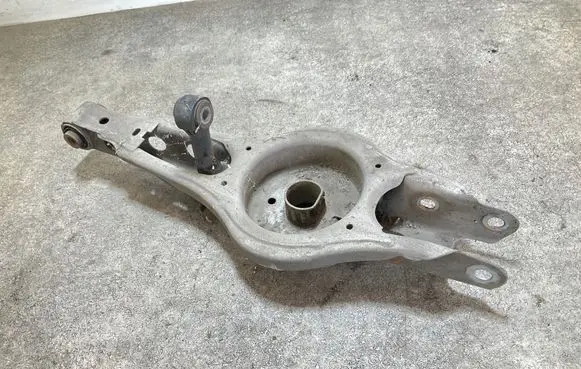 Rear upper control arm/wishbone