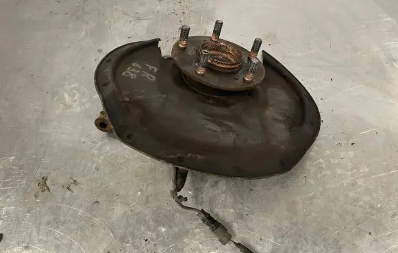 Honda Civic Front wheel hub spindle knuckle