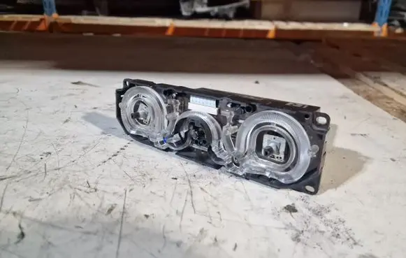 Mitsubishi Outlander Climate control unit MR979972HA