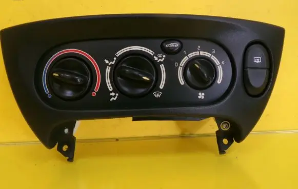 Renault Megane I Interior fan control switch 655738N