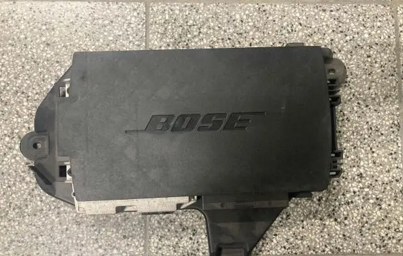 Audi A1 Sound amplifier 8X0035223D