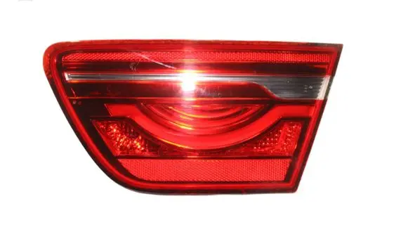 Jaguar XE Tailgate rear/tail lights