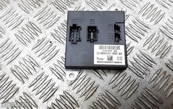 Mercedes-Benz E W211 Engine control unit/module 2115458432