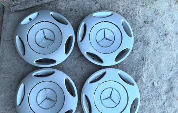 Mercedes-Benz C W202 R15 wheel hub/cap/trim 2024010624