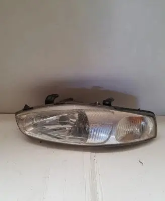 Mitsubishi Colt Headlight/headlamp 10087279