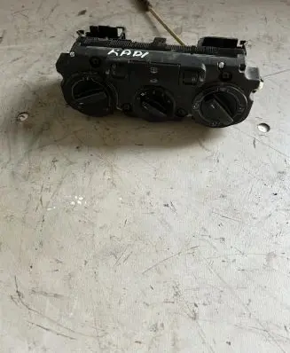 Volkswagen Caddy Air conditioning/heating control unit 