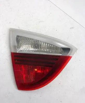 BMW 3 E90 E91 Tailgate rear/tail lights 7160063