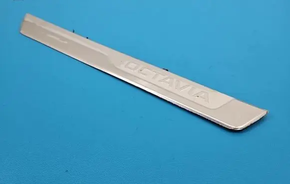Skoda Octavia Mk4 Foot area side trim 5E3853813TQ3 IMPRK1538089