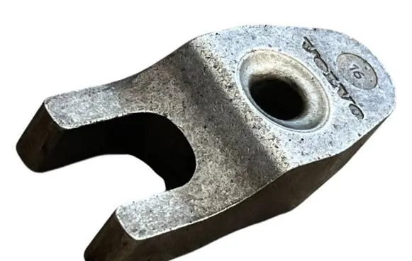 Volvo V60 Fuel Injector clamp holder 