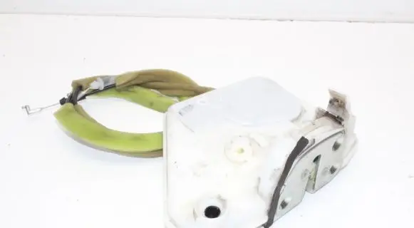 Mazda 3 II Front door lock