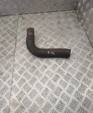 Coolant pipe/hose