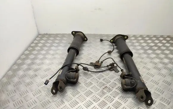 Hyundai i40 Rear shock absorber/damper 553213Z740 553113Z740