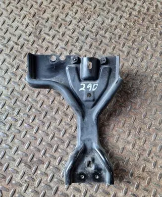 Volkswagen Tiguan Radiator support slam panel bracket 5N0805567F