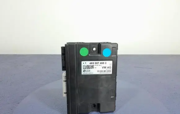 Audi A8 S8 D2 4D Other control units/modules 4K0907468C