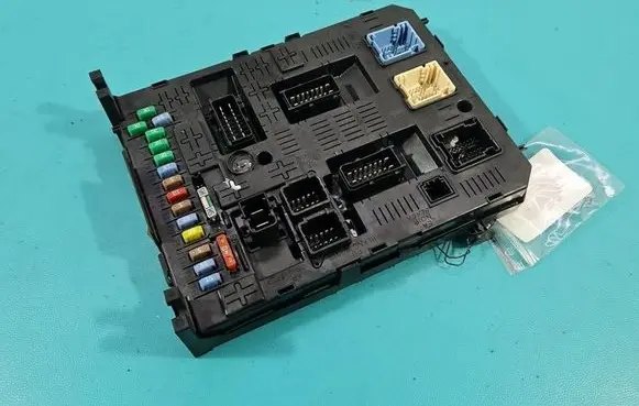 Citroen C5 Central body control module 966405908001 IMPRK1540397