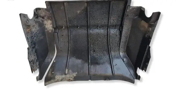 Iveco Daily 35.8 - 9 Engine splash shield/under tray 