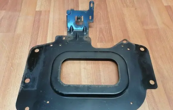 Renault Zoe Other engine bay part 241372346R