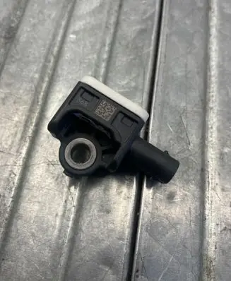 BMW 3 GT F34 Airbag deployment crash/impact sensor 9234989 7D71 6577