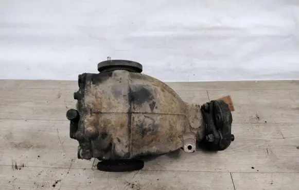 Mercedes-Benz Vito Viano W638 Rear differential 2103513308G