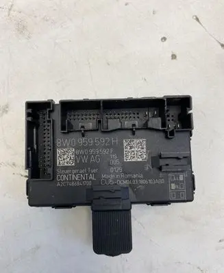 Audi A4 S4 B9 Door control unit/module 8W0959592H