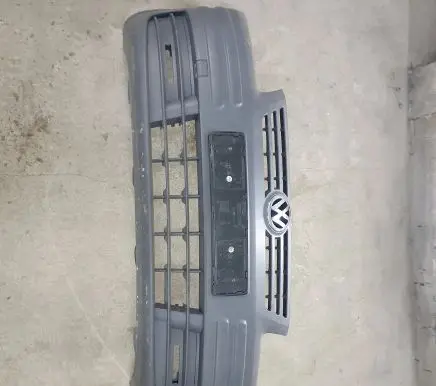 Volkswagen Caddy Front bumper 2K0807221