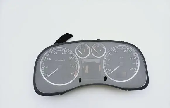 Speedometer (instrument cluster)