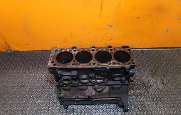 Mazda CX-7 Engine block R2AA 3MB39