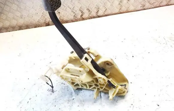 Clutch pedal