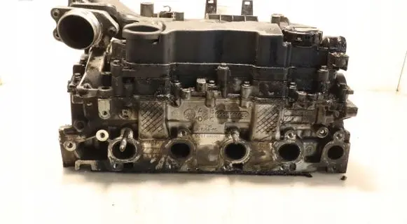 Citroen C5 Engine head 9655911480