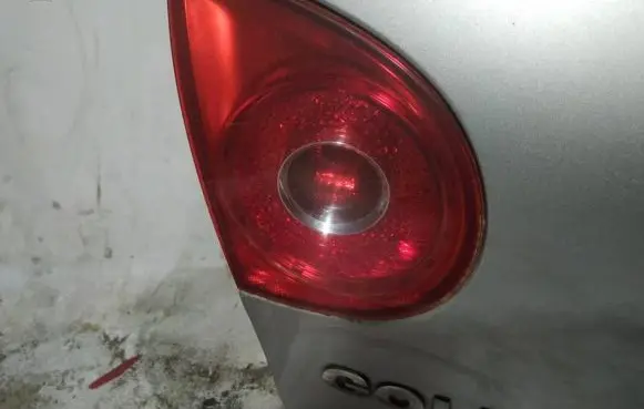 Volkswagen Golf V Tailgate rear/tail lights