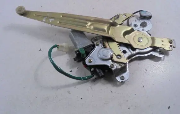 Mitsubishi Pajero Rear door window regulator with motor MR144537