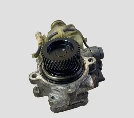 Mazda 5 Power steering pump