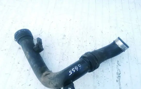 Skoda Octavia Mk2 (1Z) Intercooler hose/pipe 1k0145830d