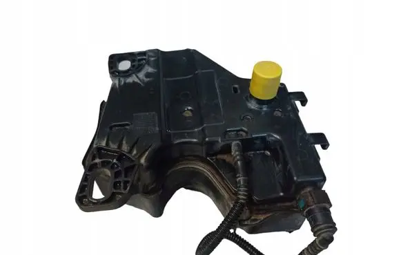 Peugeot 308 AdBlue liquid reservoir 