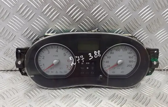 Dacia Sandero Tachometer 8200733621