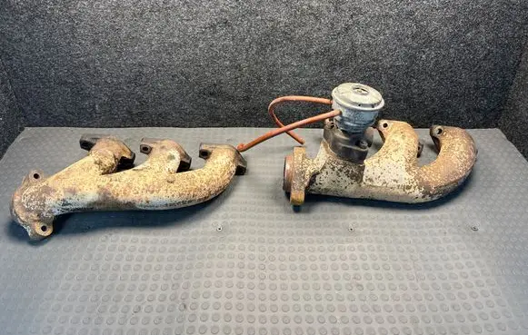 Mercedes-Benz S W126 Exhaust manifold 1101429202 1101429102 0001407460
