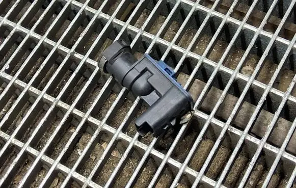 Citroen C4 III e-C4 Sensor 9677783780