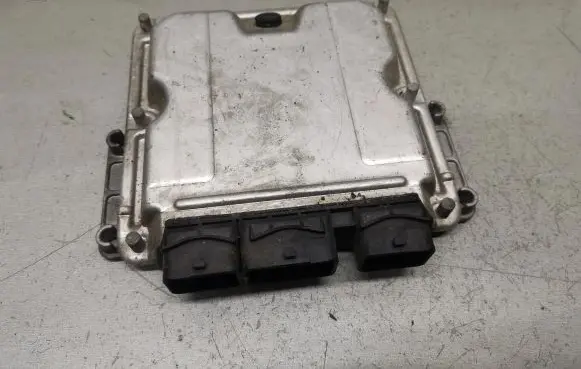 Peugeot 607 Engine control unit/module 0281011516 9654694680