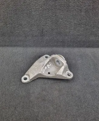 Audi A8 S8 D3 4E Gearbox mounting bracket 4E0399113AA 4E0399113M