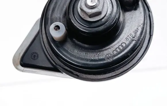 Audi Q5 SQ5 Horn signal 8T0951221 8T0951223