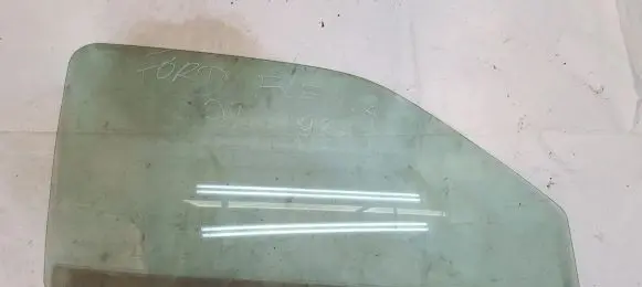 Ford Fiesta Front door window glass four-door