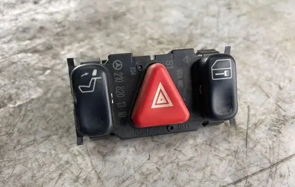 Mercedes-Benz E W210 Hazard light switch 2108201310
