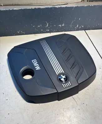 BMW 5 F10 F11 Engine cover (trim) 7802847 11252010