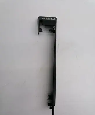 Toyota Corolla Verso E121 Front passenger seat rail trim 721230F020