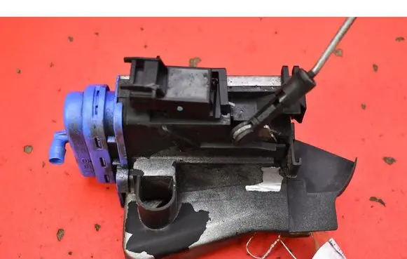 Audi A8 S8 D2 4D Rear door lock 4D0839015D