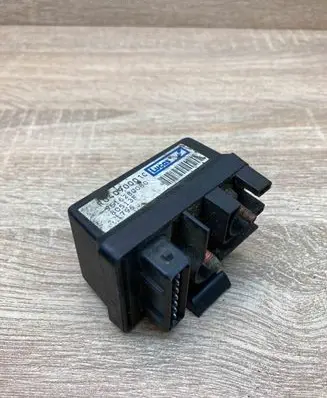 Citroen Saxo Glow plug pre-heat relay 9616280080 04090001C