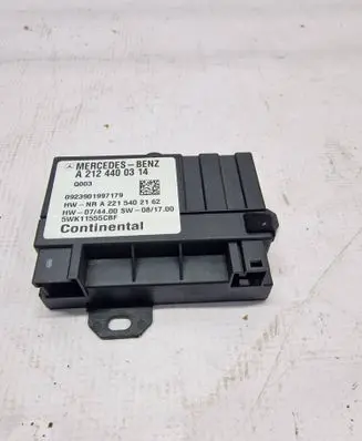Mercedes-Benz E W212 Fuel injection pump control unit/module A2124400314 A2215402162 5WK11555CBF
