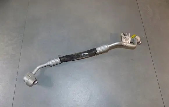 Audi A8 S8 D5 Air conditioning (A/C) pipe/hose 4N0260757