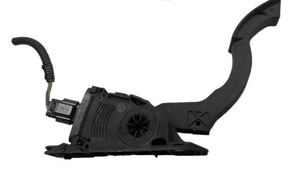 Ford Focus Accelerator throttle pedal BV611F836AB