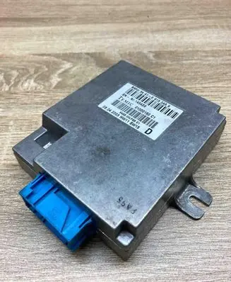 BMW 5 E39 Voice control module 6915046